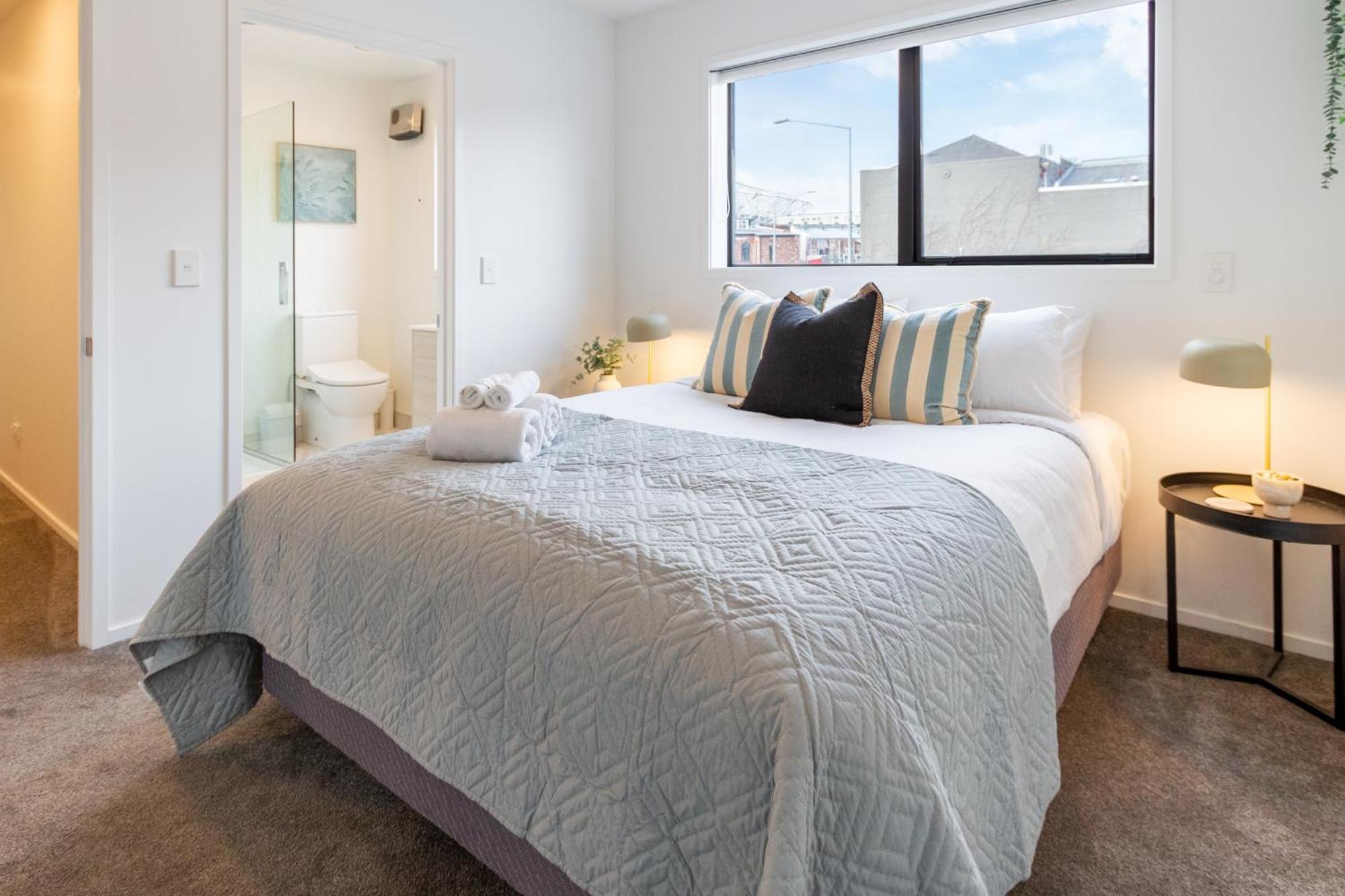 Stylish Central City Townhouse Next To Little High Christchurch Bagian luar foto