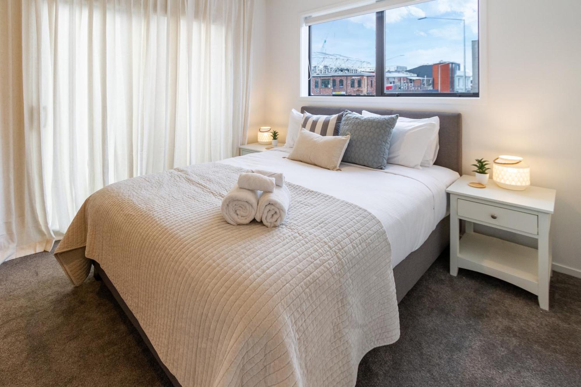 Stylish Central City Townhouse Next To Little High Christchurch Bagian luar foto
