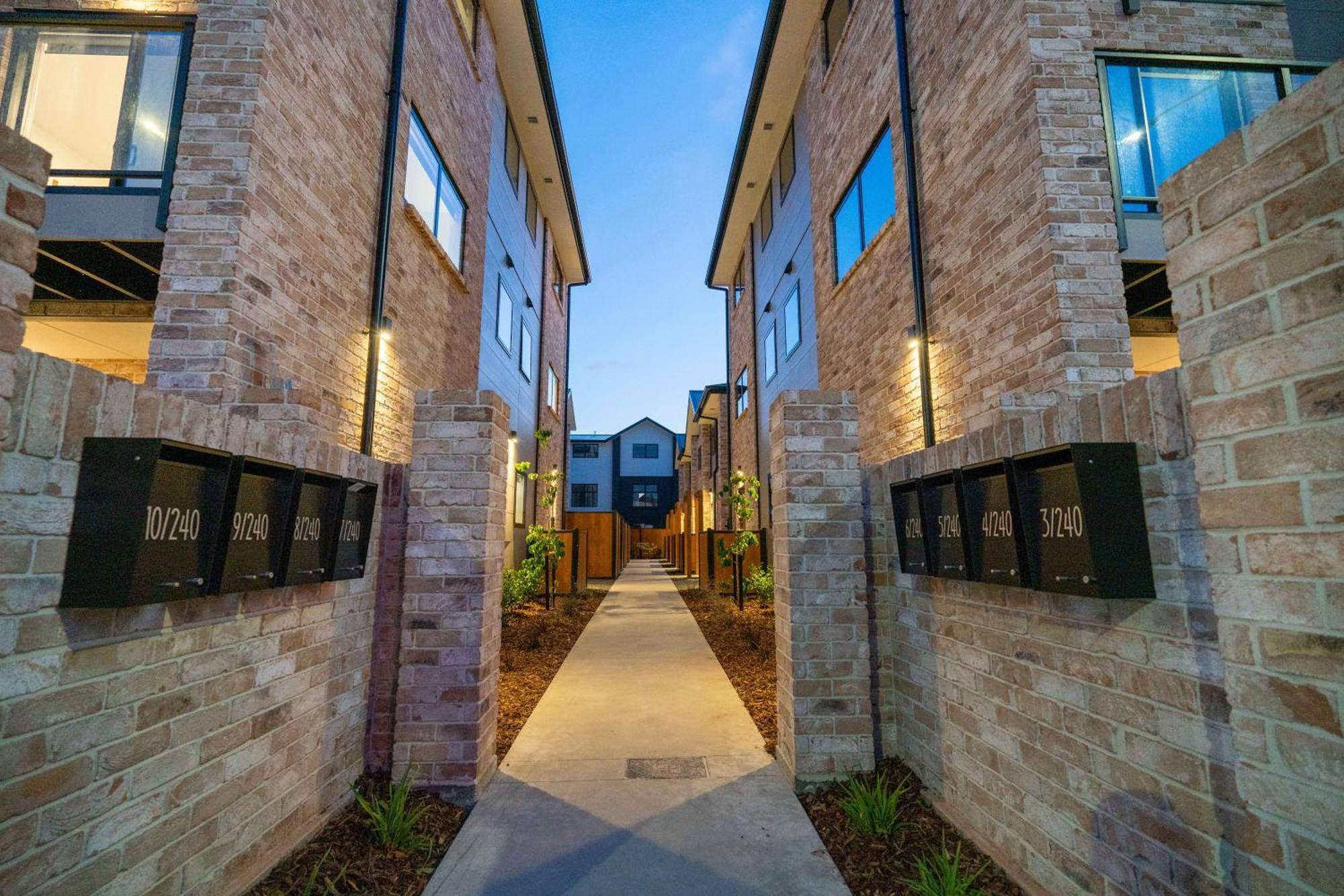 Stylish Central City Townhouse Next To Little High Christchurch Bagian luar foto